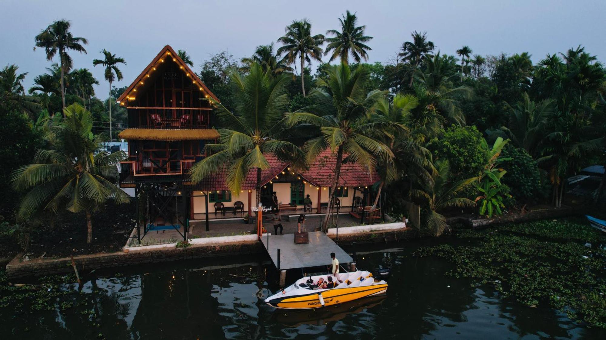 Tulsi Kayal Retreat Lejlighed Champakulam Eksteriør billede